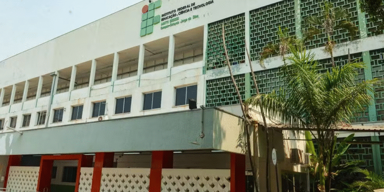 Professor do IFMT é afastado por denúncias de assédio sexual