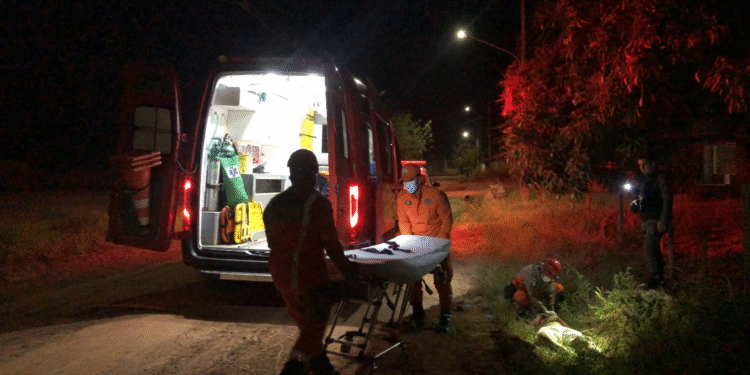 Adolescente é baleado em Cáceres