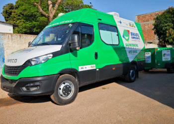 Unidade odontológica móvel é entregue em Cáceres