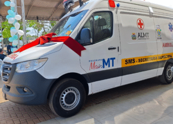 Prefeitura de Cáceres recebe UTI Móvel