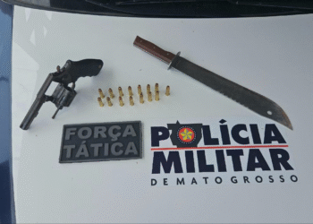 PM prende dois suspeitos e apreende armas em Cáceres