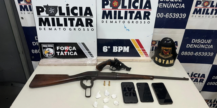 PM prende quatro em operação em Cáceres