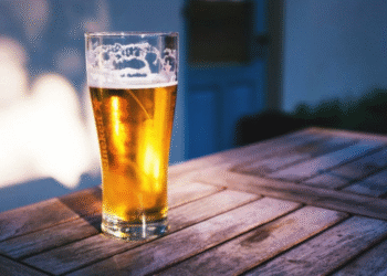 Jovem é internado após suspeita de intoxicação