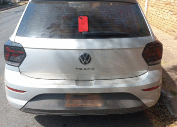 Homem preso e carro recuperado em Cuiabá