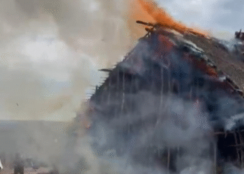 Incêndio atinge casa indígena em MT