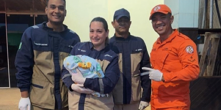 Bombeiros ajudam gestante a dar à luz em Sinop
