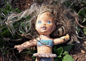 Menina de 9 anos morre em capotamento