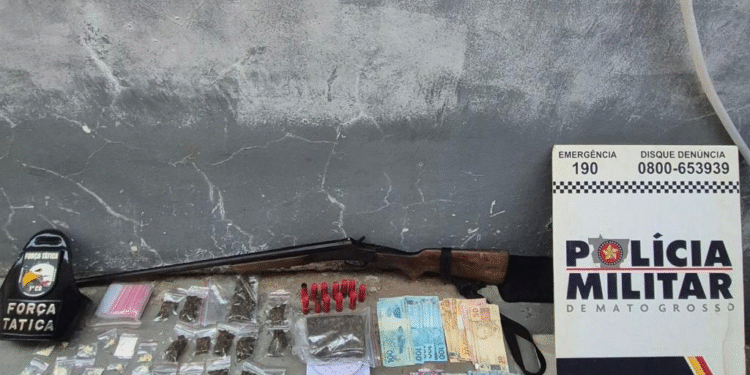 Suspeito é preso por tráfico e arma ilegal em Chapada