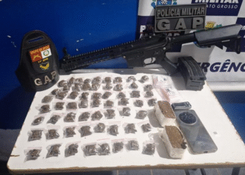 Suspeito é detido com maconha