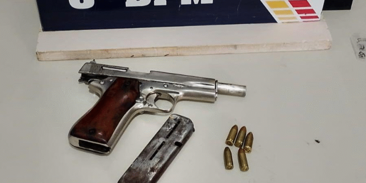 Preso com arma em Cáceres