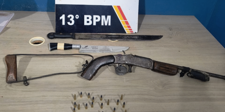 Homem é preso por violência doméstica e porte ilegal de arma em MT