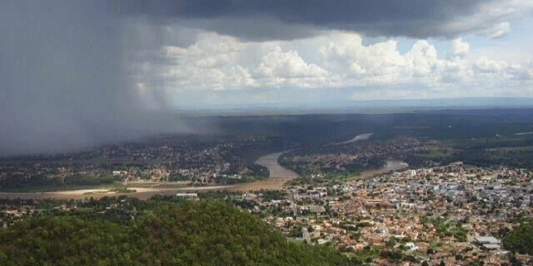 Semana de Natal terá chuvas intensas em Mato Grosso, aponta Inmet