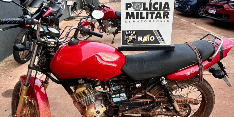 Polícia Militar recupera motocicleta roubada durante operação em Cáceres