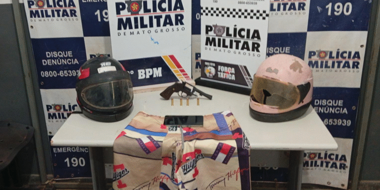 Força Tática prende suspeitos e apreende arma e moto usadas em homicídio no bairro Junco, em Cáceres