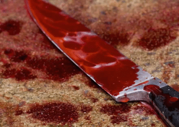 Homem é ferido no pescoço com faca durante briga com companheira em Rondonópolis