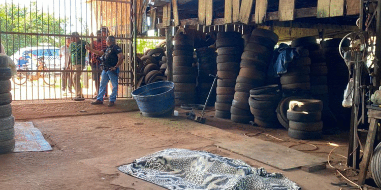 Homem é morto a tiros em borracharia próxima ao rio Guaporé, em Vila Bela da Santíssima Trindade