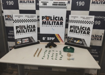 Operação Força Total prende jovem com arma e drogas no bairro Massa Barro, em Cáceres