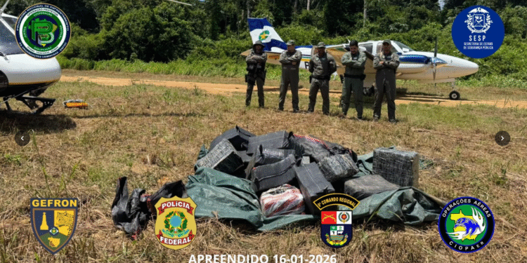 Força-tarefa apreende cerca de 500 kg de cocaína e prende piloto em operação contra o tráfico