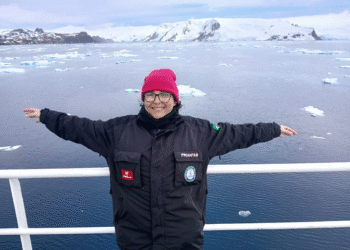 Da UNEMAT para a Antártica: A trajetória da bióloga cacerense que investiga os segredos do continente gelado