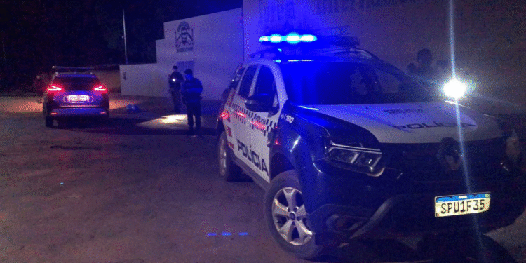 Homem é baleado de raspão e escapa de ataque a tiros no bairro Cavalhada II, em Cáceres
