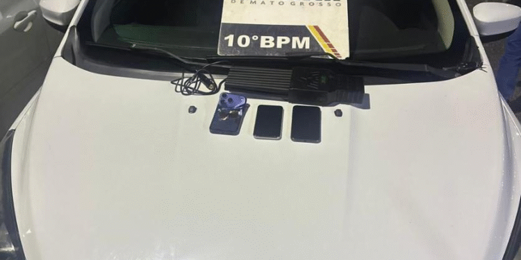 Quadrilha é presa e carro roubado é recuperado durante operação da PM em Cuiabá