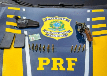 PRF apreende arma, munições e prende três homens na BR-070 em Várzea Grande