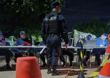 Lei Seca na Rua dos Colibris termina com 13 prisões e 20 veículos apreendidos em Cáceres