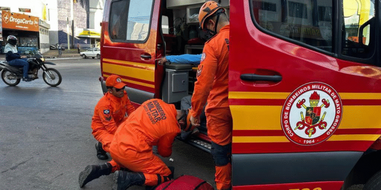 Adolescente fica ferida após colisão entre carro e bicicleta elétrica em Pontes e Lacerda