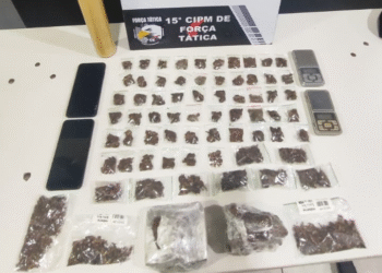 Força Tática apreende 112 porções de drogas e prende dois suspeitos em MT