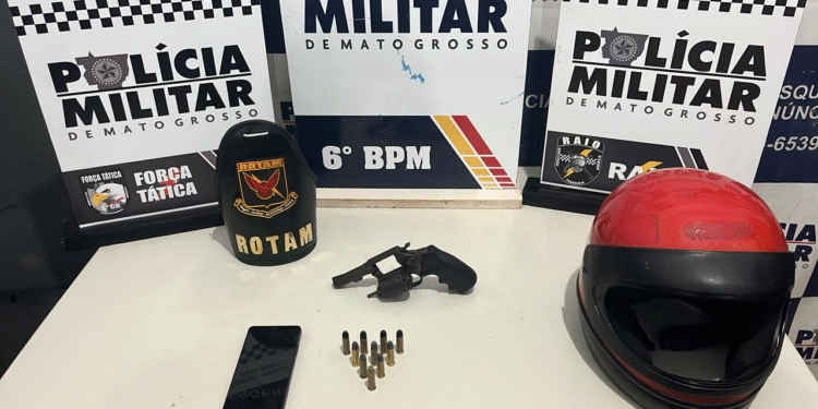 Suspeitos invadem casa se passando por policiais para executar alvo de facção em Cáceres