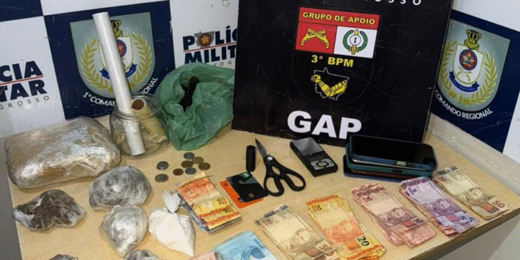 Três homens são presos com drogas e dinheiro durante operação em Cuiabá