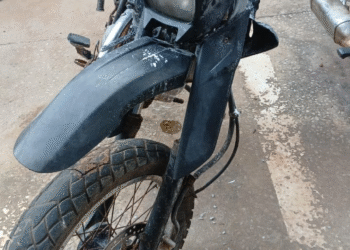 Polícia Militar recupera motocicleta com registro de roubo durante patrulhamento em Cáceres