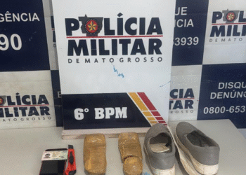 Mulher boliviana é presa com cocaína escondida no sapato na rodoviária de Cáceres